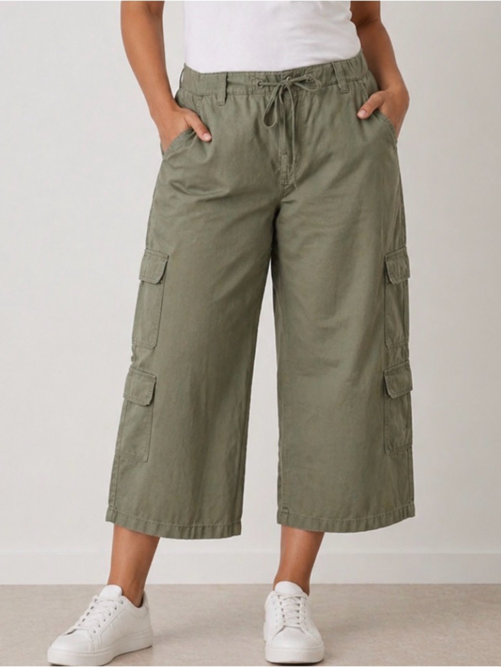 ASOS Oversized Cargo Utility pants, women’s plus size 14, khaki olive green.NWOT